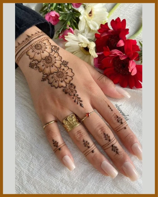 Floral Wristband With Khafif Back Hand Finish Khafif (Minimal) Back Hand Mehndi Design